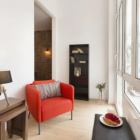 Royal Aribau Nextdoor Apartment Barcelona
